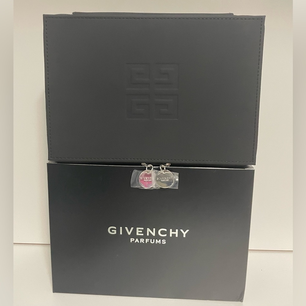 Givenchy makeup box - Picture 7 of 14